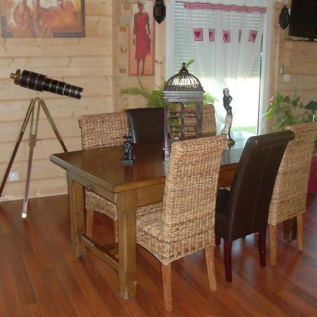 Bed and Breakfast Le Chalet Des 4 Saisons Mers-sur-Indre Екстер'єр фото